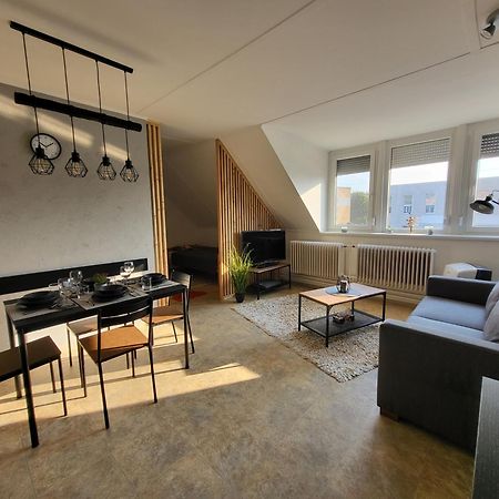 Bohemi Apartman Mosonmagyarovar Bagian luar foto